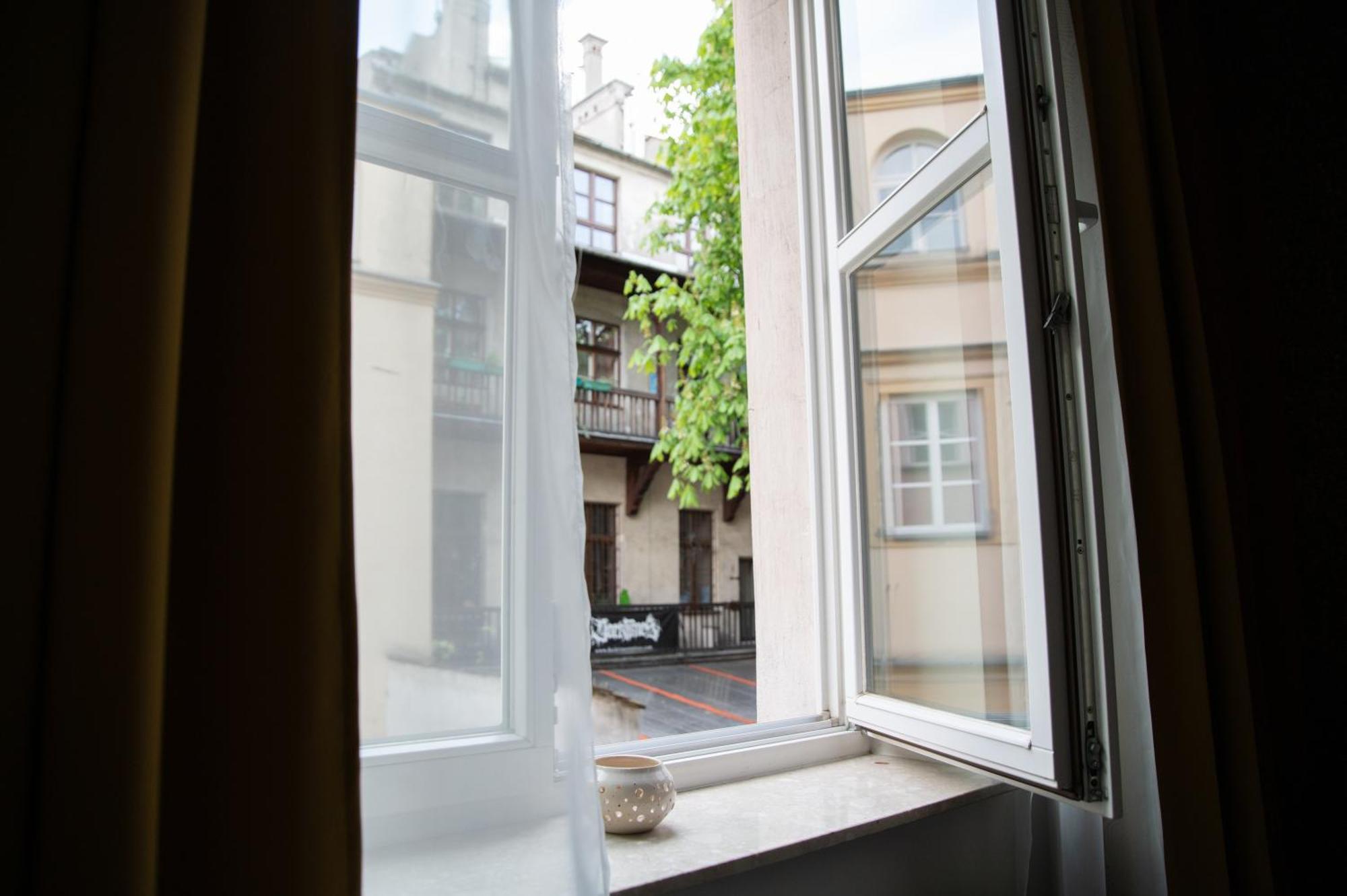 Brokilon House Apartment คราคูฟ ภายนอก รูปภาพ